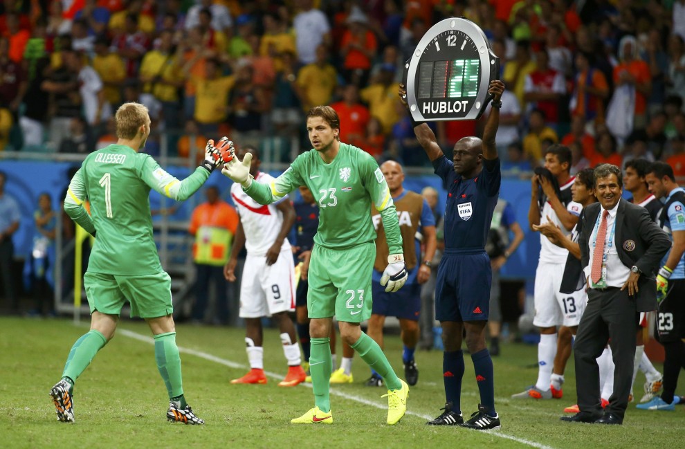“Non riesci a gestire il portiere di riserva?”